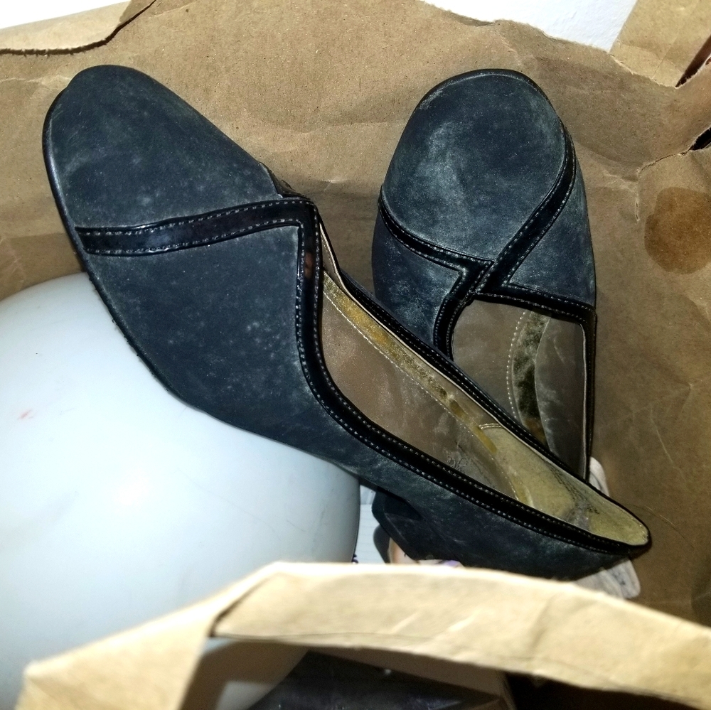 Fashionable Work Heels, Closed Toe